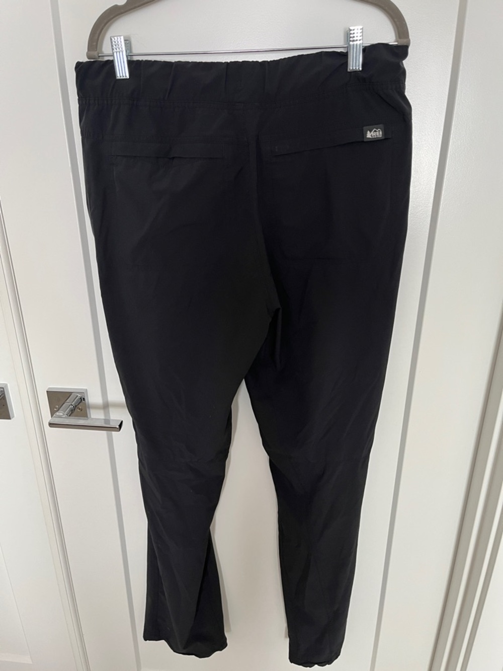 REI Men’s Black Elastic-Waist Chinos